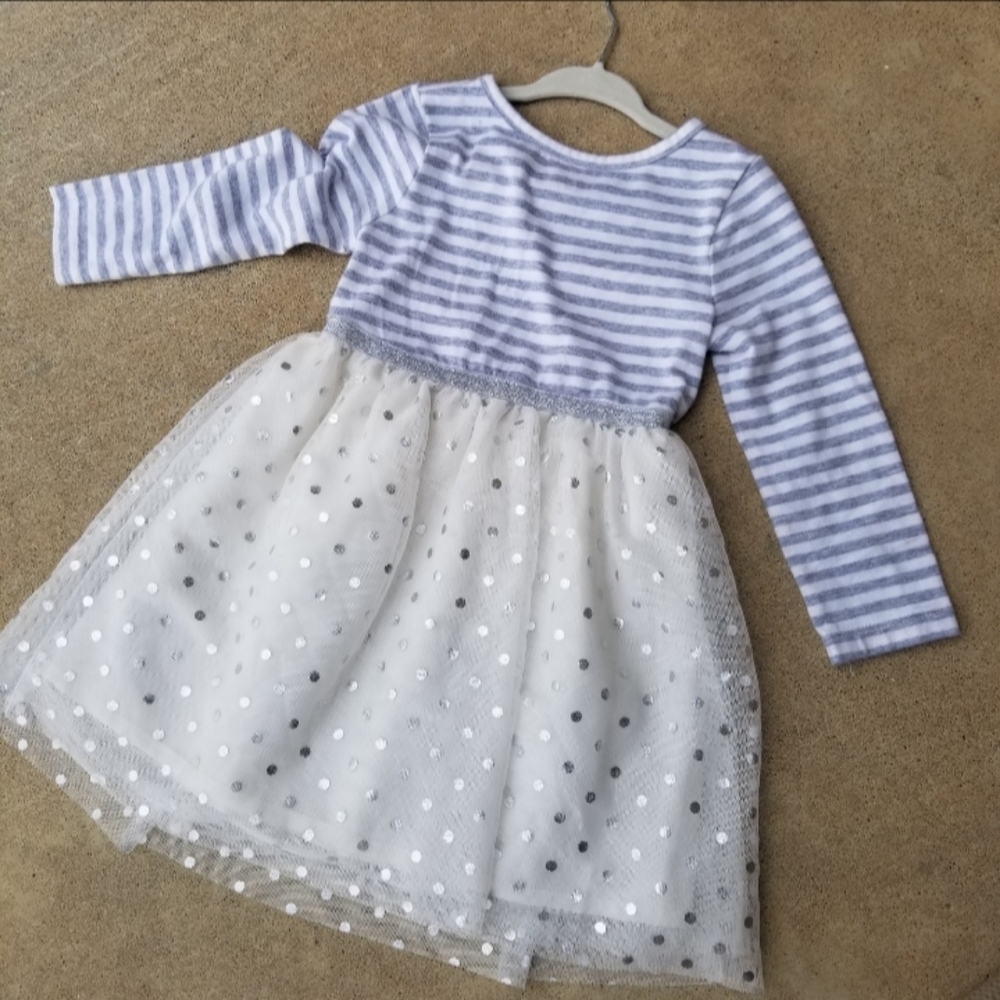 Cat&Jack BabyGirl  Ruffle White/ Silver Party Dress (2t) Tulle Silver PolkaDot